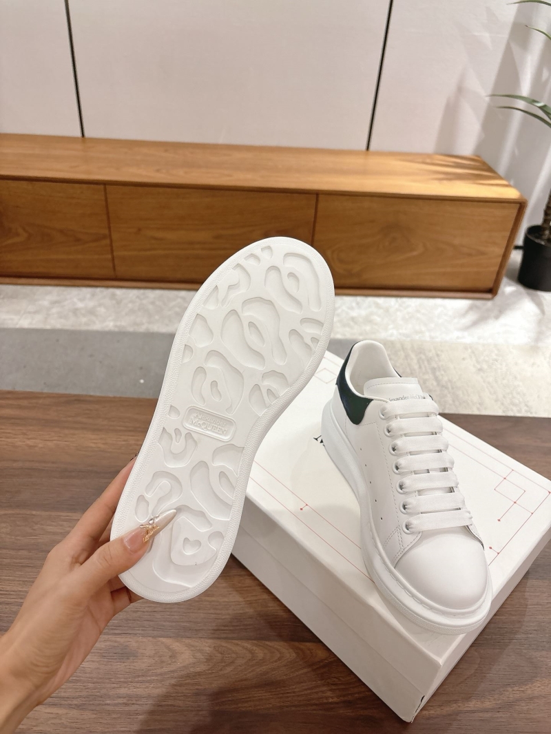 a1exa*der Mcqv*en sneakers